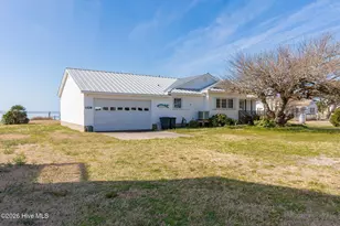 1528 Island Rd, Harkers Island, NC 28531 - Photo 6