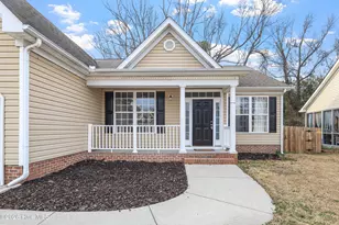 113 Sweet Briar Ct, New Bern, NC 28562 - Photo 1