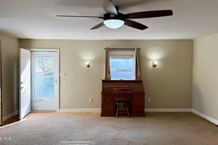1113 Cherry Tree Dr, New Bern, NC 28562 - Photo 32