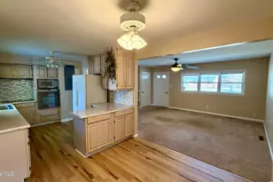 1113 Cherry Tree Dr, New Bern, NC 28562 - Photo 20