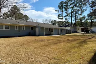 1113 Cherry Tree Dr, New Bern, NC 28562 - Photo 56