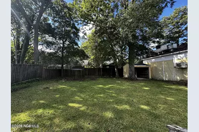 702 E 3rd Street, Greenville, NC 27858 - Photo 12