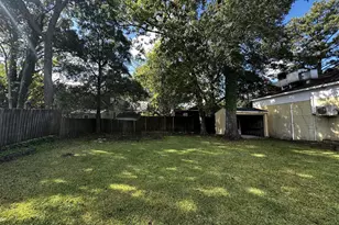 702 E 3rd St, Greenville, NC 27858 - Photo 12