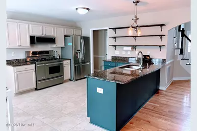 114 Carolina Way, Sanford, NC 27332 - Photo 10
