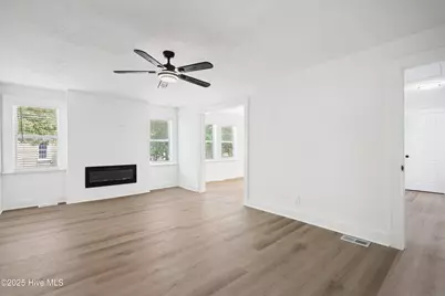 214 Arlington Circle, Greenville, NC 27834 - Photo 2