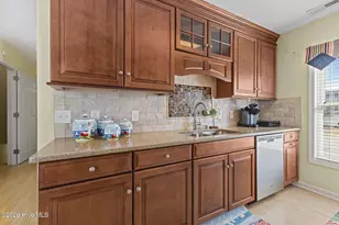 215 E Fort Macon Rd, Atlantic Beach, NC 28512 - Photo 16