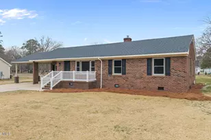 450 Camellia St, Kinston, NC 28504 - Photo 2