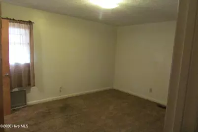 8401 Boykin Bridge Road, Clinton, NC 28328 - Photo 14