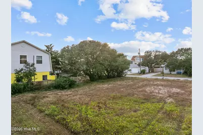 310 N Fourth Avenue, Kure Beach, NC 28449 - Photo 2