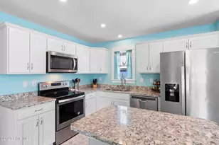 229 NE 75th St, Oak Island, NC 28465 - Photo 10