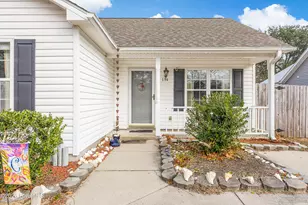134 NE 7th St, Oak Island, NC 28465 - Photo 2