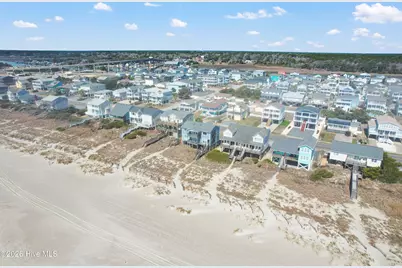 140 Ocean Boulevard E, Holden Beach, NC 28462 - Photo 44