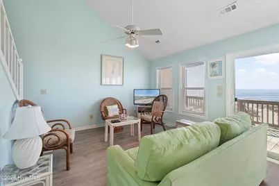 140 Ocean Boulevard E, Holden Beach, NC 28462 - Photo 12