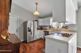 244 S Creek Dr, Jacksonville, NC 28540 - Photo 10