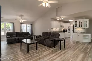 321 Barbara Dr, New Bern, NC 28562 - Photo 10