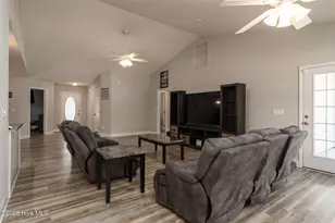 321 Barbara Dr, New Bern, NC 28562 - Photo 12