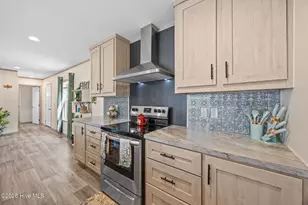 728 James St, Hubert, NC 28539 - Photo 10