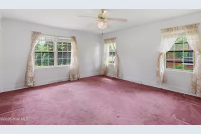 1423 Greenville Boulevard SE, Greenville, NC 27858 - Photo 14