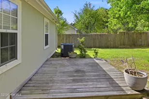 108 Foxlair Dr, Hubert, NC 28539 - Photo 14