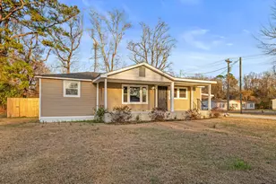 204 Fifth Ave, Jacksonville, NC 28546 - Photo 2