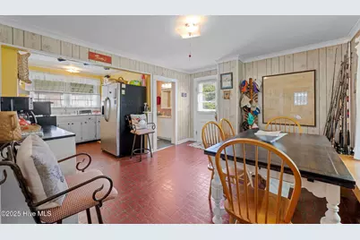 506 Broad Street, Oriental, NC 28571 - Photo 12