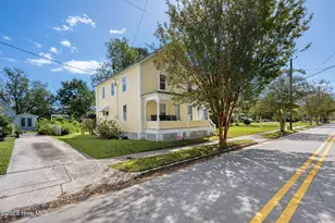 506 Broad St, Oriental, NC 28571 - Photo 2