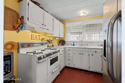 506 Broad Street, Oriental, NC 28571 - Photo 10