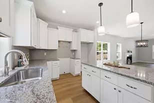 104 Tiverton Ct, Seven Lakes, NC 27376 - Photo 8