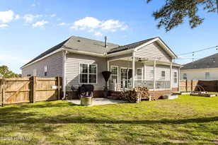 107 Cormorant Dr, Swansboro, NC 28584 - Photo 2