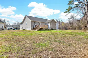 604 Sonata Ct, Richlands, NC 28574 - Photo 24