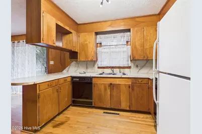 550 N Leak Street, Southern Pines, NC 28387 - Photo 12