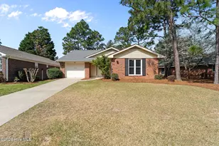 210 Pinehurst Trace Dr, Pinehurst, NC 28374 - Photo 2