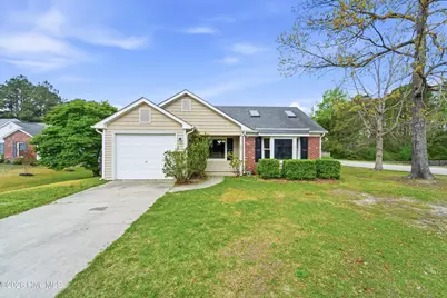 102 Caswell Court, Jacksonville, NC 28546 - Photo 1