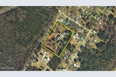 420 Shannon Road, Red Springs, NC 28377 - Photo 2