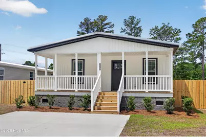 1021 Pine Ridge Court, Castle Hayne, NC 28429 - Photo 2