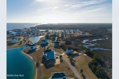 607 Cannonsgate Drive, Newport, NC 28570 - Photo 4