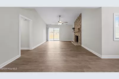 707 Plantation Drive, New Bern, NC 28562 - Photo 4