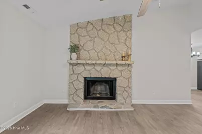 707 Plantation Drive, New Bern, NC 28562 - Photo 6