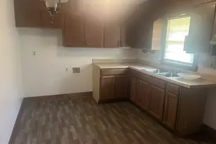 1300 Marlow St E, Wilson, NC 27893 - Photo 10