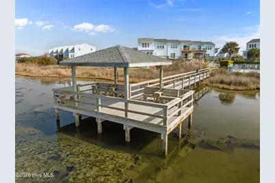 9 Bermuda Landing Place, North Topsail Beach, NC 28460 - Photo 4