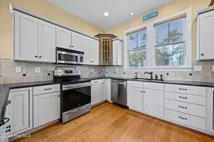 486 Sandy Point Dr, Beaufort, NC 28516 - Photo 10