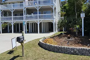 134 Janell Ln S, Emerald Isle, NC 28594 - Photo 2