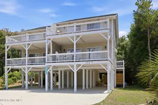 134 Janell Ln S, Emerald Isle, NC 28594 - Photo 1