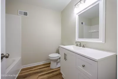 411 Lafayette Street, Clinton, NC 28328 - Photo 14