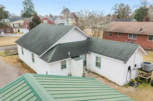 406 Howard St, Columbia, NC 27925 - Photo 12