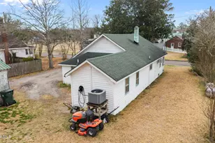 406 Howard St, Columbia, NC 27925 - Photo 10