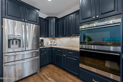 301 Wexford Place, Trent Woods, NC 28562 - Photo 16