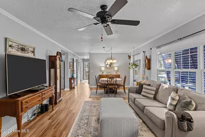 212 NE 33rd Street, Oak Island, NC 28465 - Photo 6