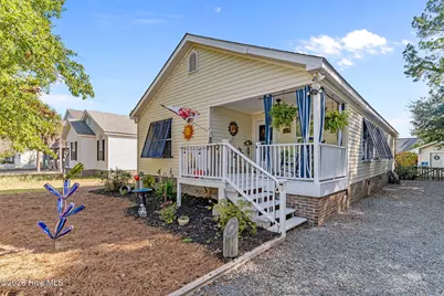 212 NE 33rd Street, Oak Island, NC 28465 - Photo 1
