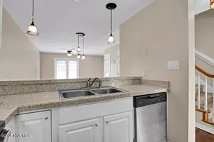 5022 Lamppost Cir, Wilmington, NC 28403 - Photo 6